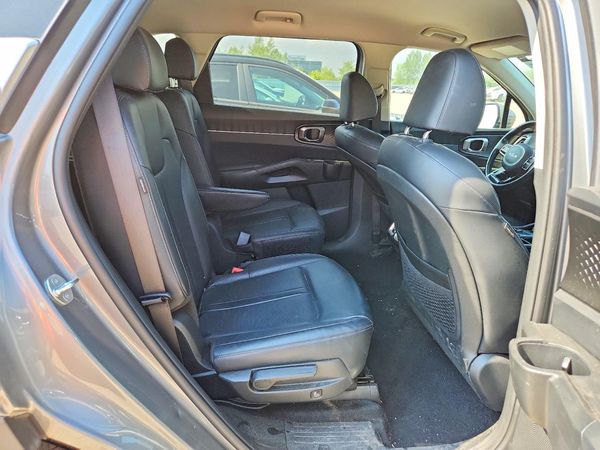 2025 KIA SORENTO EX