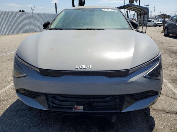 2025 KIA EV6