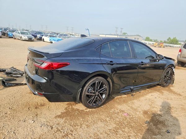 2026 TOYOTA CAMRY
