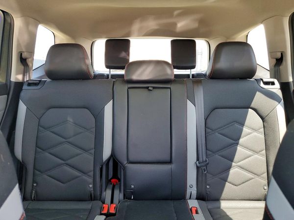 2024 VOLKSWAGEN ATLAS 4Motion Peak Edition SEL