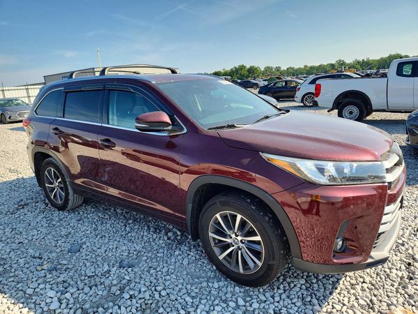 2017 TOYOTA HIGHLANDER SE/XLE