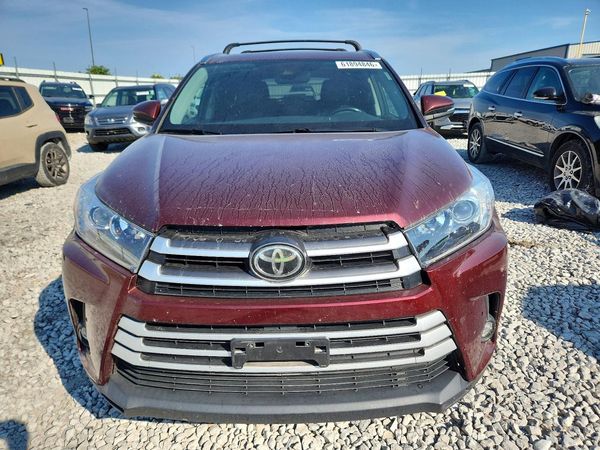 2017 TOYOTA HIGHLANDER SE/XLE