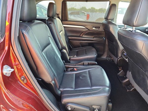 2017 TOYOTA HIGHLANDER SE/XLE