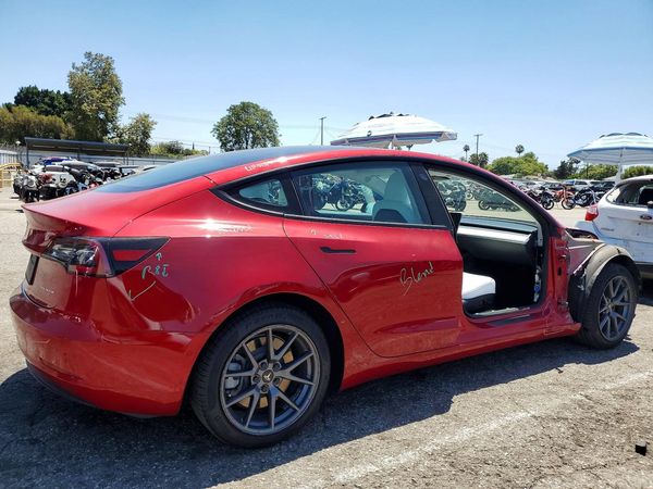 2021 TESLA MODEL 3