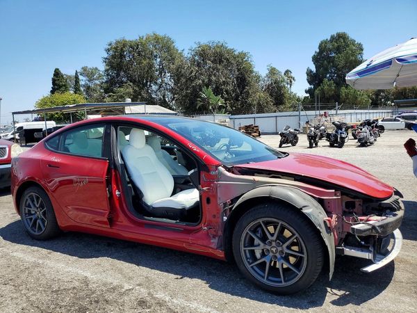 2021 TESLA MODEL 3