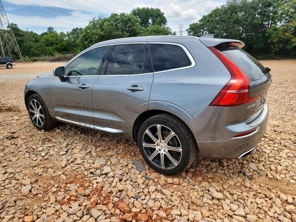 2021 VOLVO XC60 Inscription