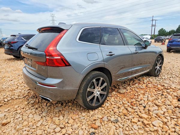 2021 VOLVO XC60 Inscription