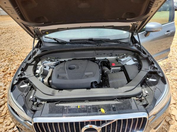 2021 VOLVO XC60 Inscription