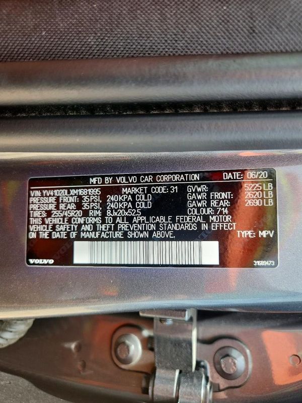 2021 VOLVO XC60 Inscription