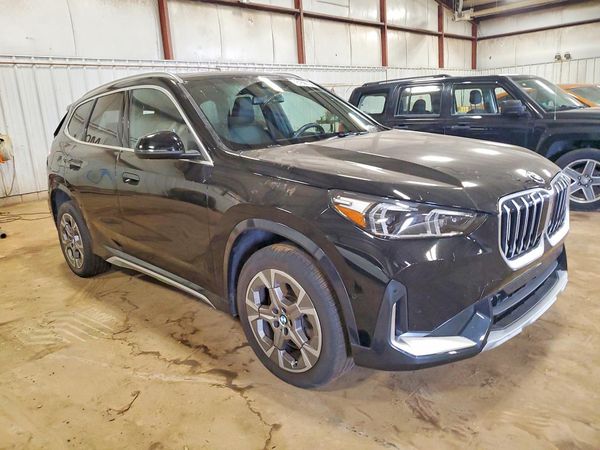 2025 BMW X1