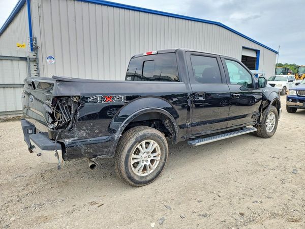 2017 FORD F150 SuperCrew