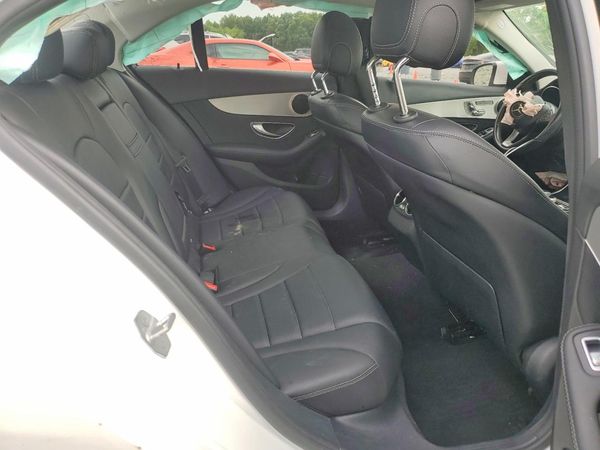 2016 MERCEDES-BENZ C