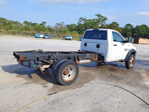 2015 RAM 5500 REG CAB CHASSIS