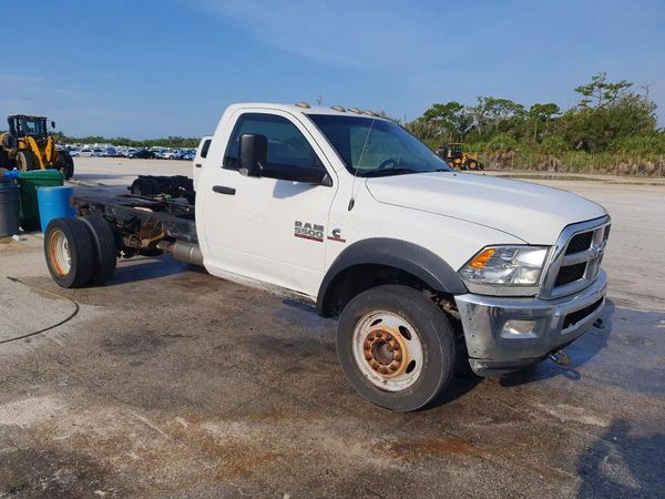 2015 RAM 5500 REG CAB CHASSIS