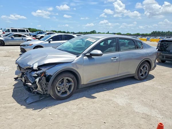 2026 KIA K4