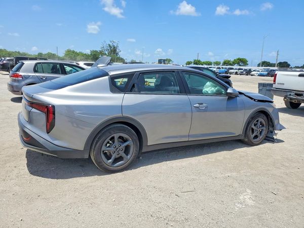 2026 KIA K4