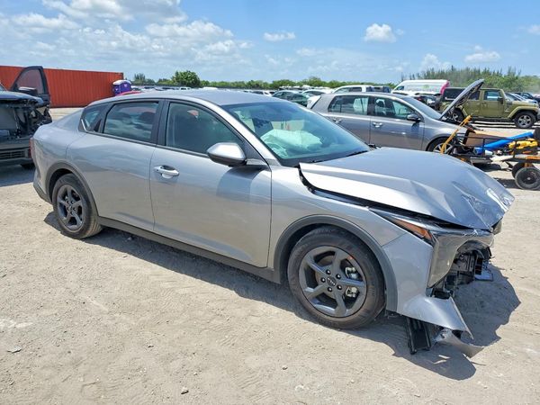 2026 KIA K4
