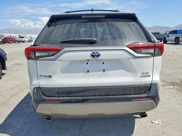 2024 TOYOTA RAV4 XSE