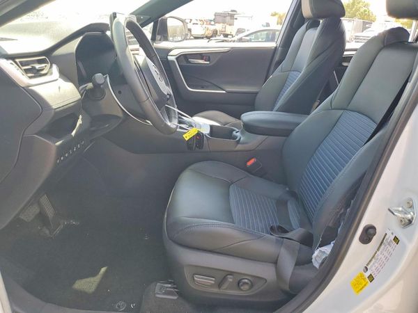 2024 TOYOTA RAV4 XSE