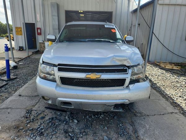 2014 CHEVROLET SUBURBAN LT