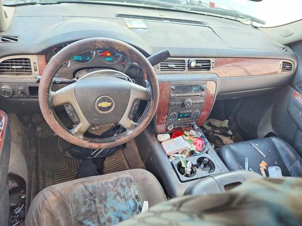 2014 CHEVROLET SUBURBAN LT