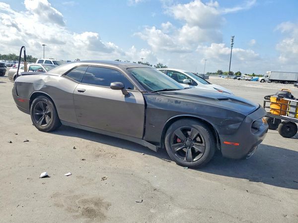 2018 DODGE CHALLENGER SXT