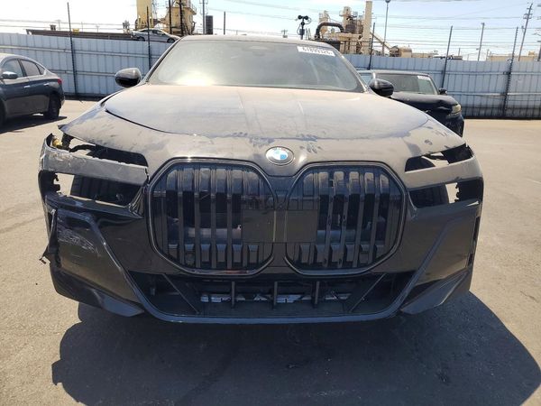 2024 BMW 740