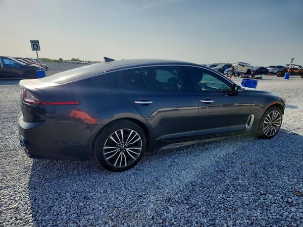 2019 KIA STINGER