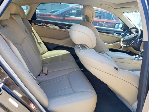 2017 GENESIS G80