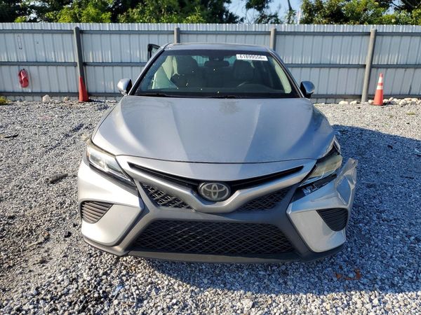2018 TOYOTA CAMRY