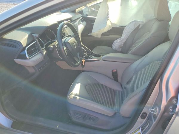 2018 TOYOTA CAMRY