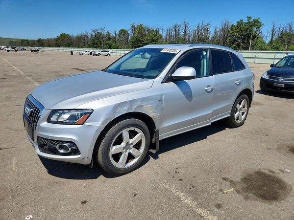 2012 AUDI Q5 Premium Plus