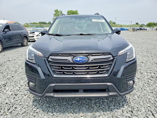 2023 SUBARU FORESTER