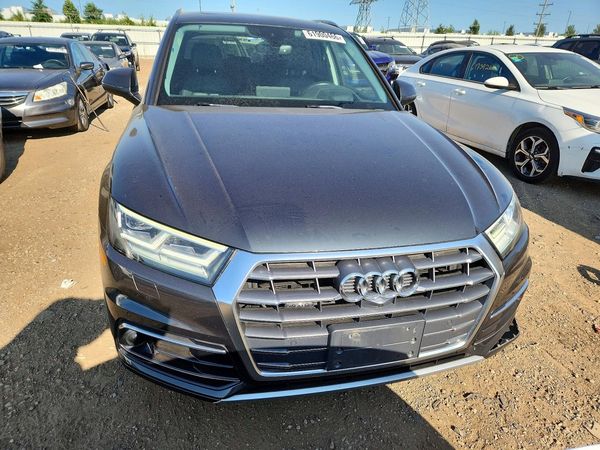 2018 AUDI Q5 quattro Prestige