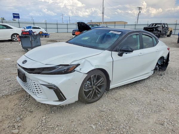 2026 TOYOTA CAMRY