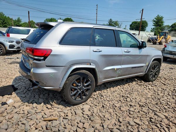 2021 JEEP GRAND CHEROKEE LAREDO 4X4