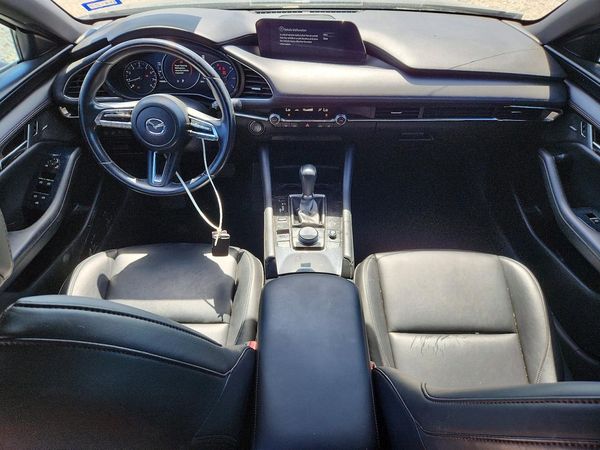 2019 MAZDA 3