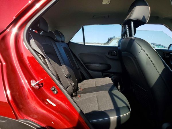2023 HYUNDAI VENUE SEL, Limited
