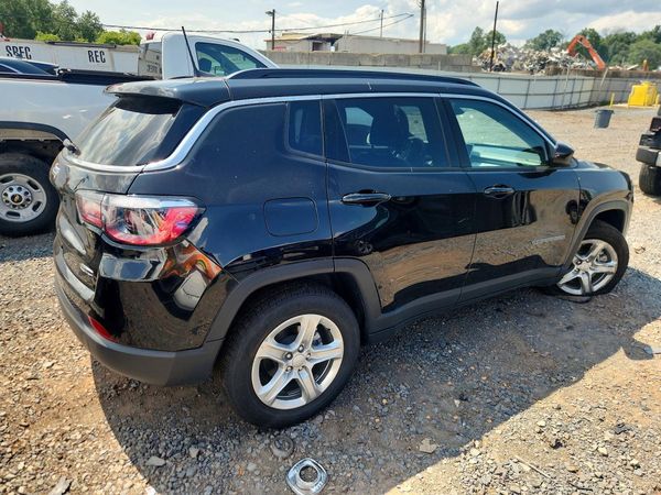 2023 JEEP COMPASS