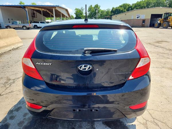 2017 HYUNDAI ACCENT SE Base