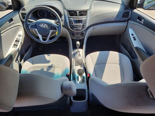 2017 HYUNDAI ACCENT SE Base