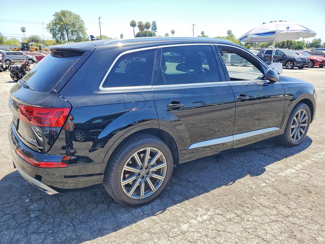 2018 AUDI Q7 quattro Premium Plus