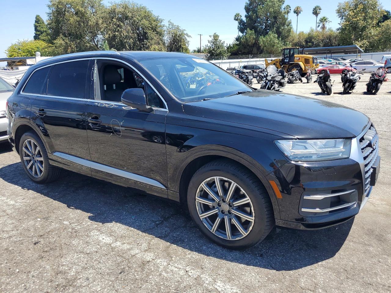 2018 AUDI Q7 quattro Premium Plus