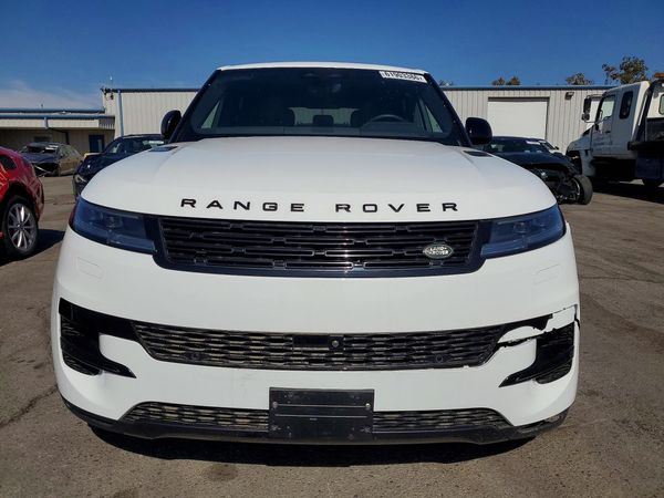 2025 LAND ROVER RANGE ROVER SPORT P360 SE