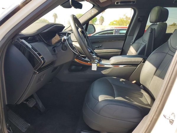 2025 LAND ROVER RANGE ROVER SPORT P360 SE