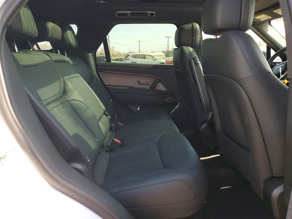 2025 LAND ROVER RANGE ROVER SPORT P360 SE