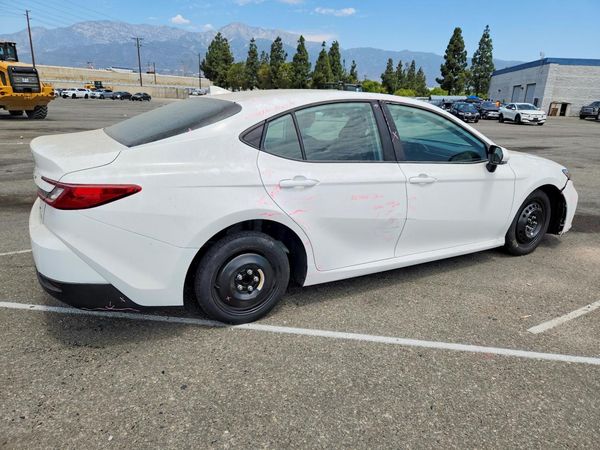 2026 TOYOTA CAMRY