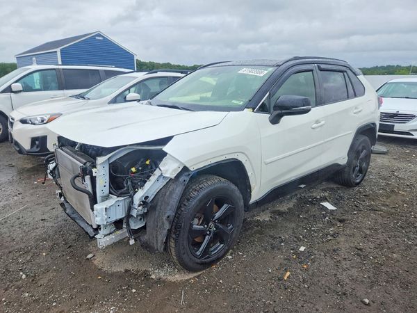 2021 TOYOTA RAV4 XSE HV — Front 3/4