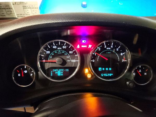 2015 JEEP WRANGLER SAHARA 4X4