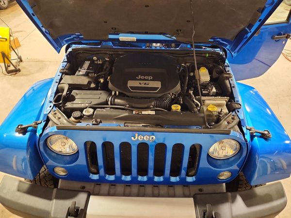 2015 JEEP WRANGLER SAHARA 4X4